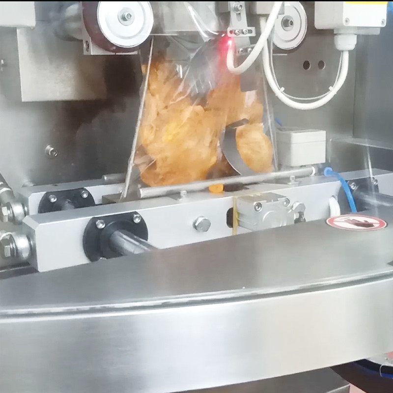 Dinamik tartma teknolojisi ve hassas tartma Dondurulmuş Gıda Paketleme Makinesi için mükemmel bir kombinasyon