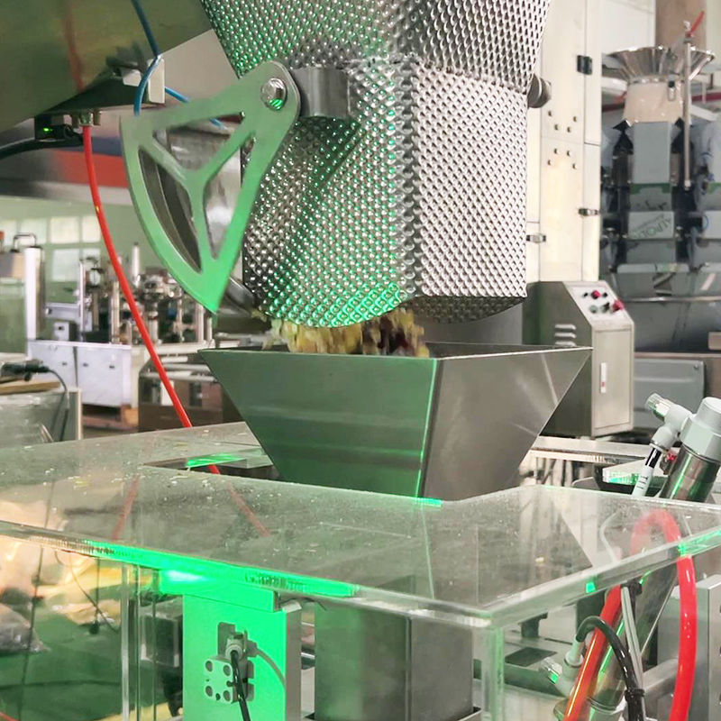 Çok malzeme 2.5kg Pet Food Packaging Machine Multihead Weigher Lineer Weigher For Ziplock Doypack Bag Packing