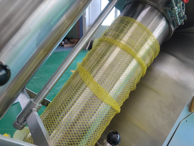 Otomatik File Torba Paketleme Makinesi, Sebzeler, Meyveler, Zencefil, Patates, Narenciye Paketlemek İçin 3g-5000g Tartım Aralığı